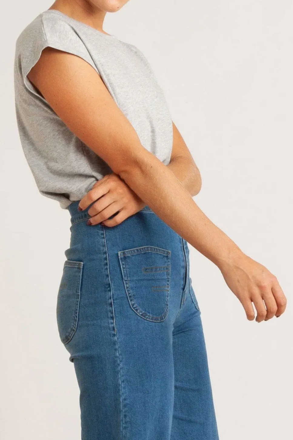 Sawyer Basic Cotton-Linen T-Shirt