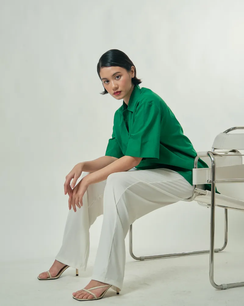 Yuna Collared Neckline Top